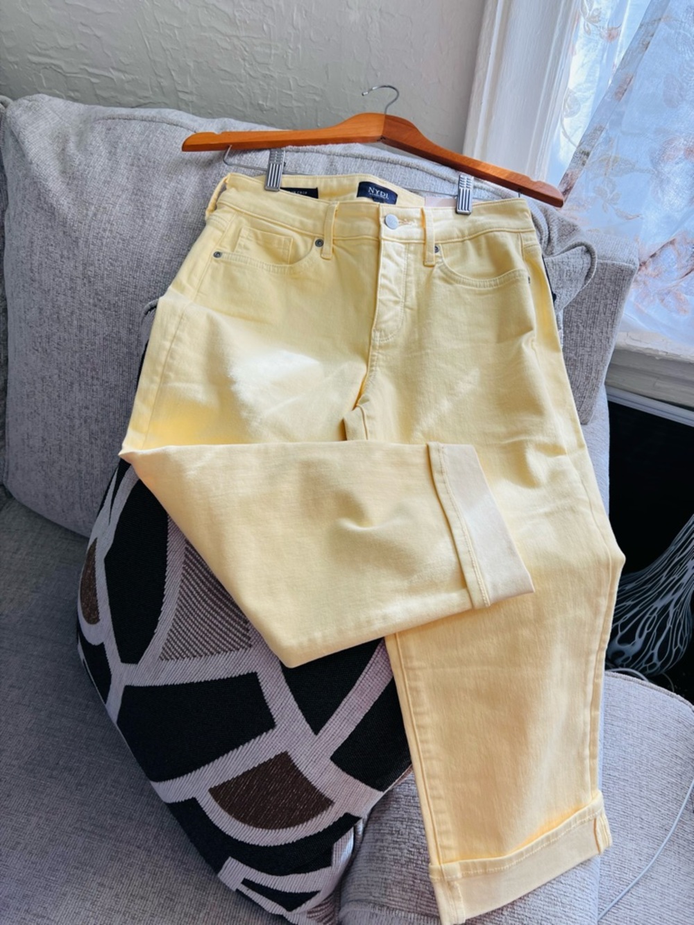NYDJ Yellow Cropped Jeans Women’s Size 2 Lift Tuck Technology Spring Denim NWT - Picture 10 of 11